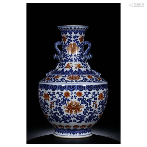 A Chinese Blue and White Porcelain Double-eared Vase