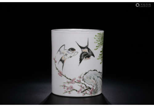 A Chinese Porcelain Brush Pot