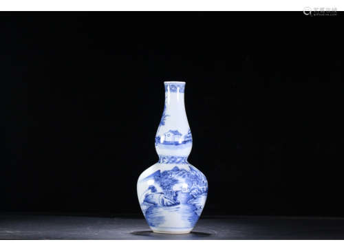 A Chinese Blue and White Porcelain Gourd-shaped Vase