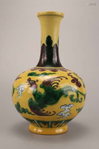 A Chinese Yellow Ground Tri-colored Porcelain Vase