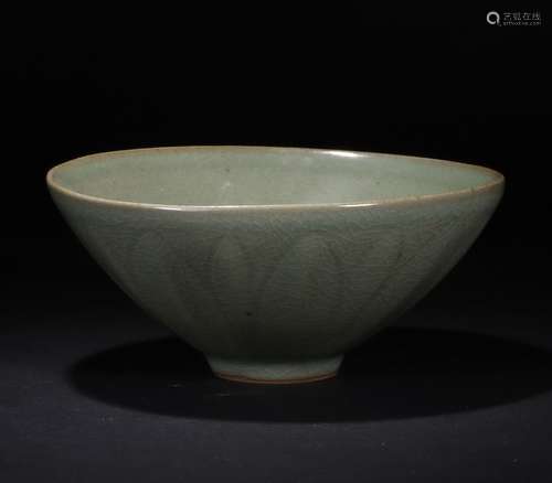 A Chinese Porcelain Bowl