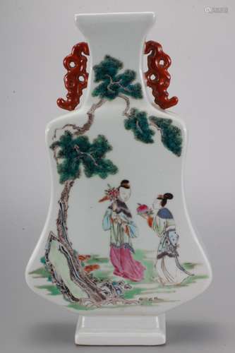 A Chinese Famille Rose Porcelain Flask