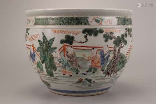 A Chinese Multicolored Porcelain Tank