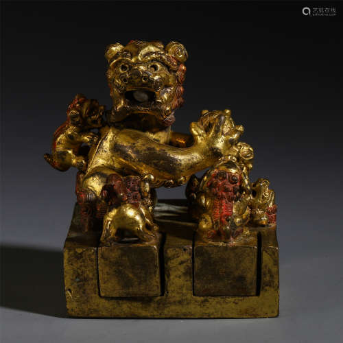 AN ANCIENT CHINESE GILT BRONZE BEAST SEAL