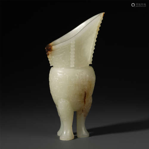 CHINESE ANCIENT JADE CARVED BEAST LIBATION CUP