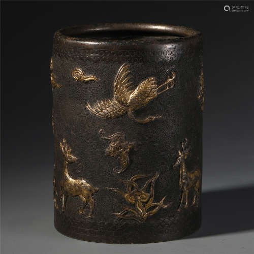 CHINESE SILVER GOLE PAINTED CARVED BEAST BRUSHPOT