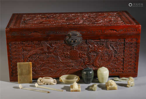 A SET OF CHINESE JADE CARVED SEAL AND BURSHPOT AND MACHING BOX