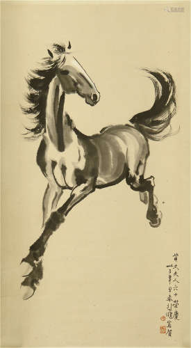 A CHINESE SCROLL PAINTING OF HORSE SIGNED BY XU BEIHONG