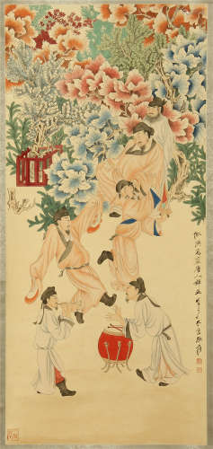 A CHINESE SCROLL PAINTING OF FIGURES UNDER FLOWERS BY ZHANG DAQIAN