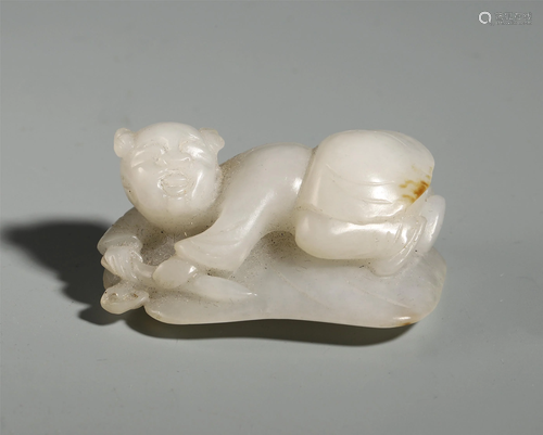 AN ANCIENT CHINESE WHITE JADE CA…