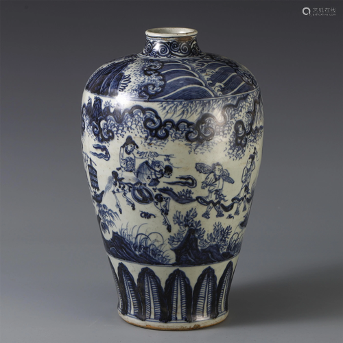 CHINESE BLUE AND WHITE PORCELAIN FIIGU…