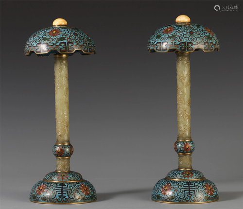 A PAIR OF CHINESE CLOISONNE FLOWER INL…