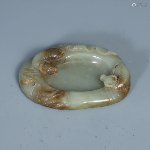 AN ANCIENT CHINESE JADE CARVED T…