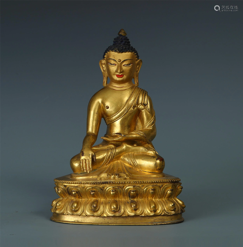 A LARGE CHINESE GILT BRONZE SEATED SA…