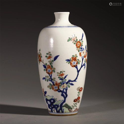 A CHINESE PORCELAIN BLUE AND W…