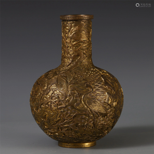 A CHINESE GILT BRONZE CARVED PHOEN…