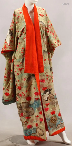 JAPANESE EMBROIDERED SILK KIMO…