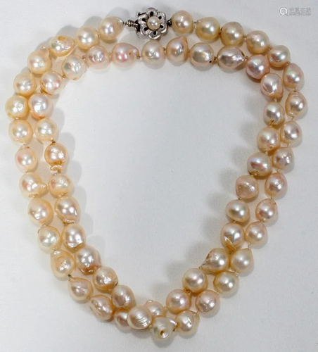 BAROQUE PEARL NECKLACE WITH 14KT W…