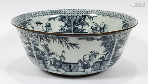 CHINESE BLUE & WHITE PORCELAIN BOWL