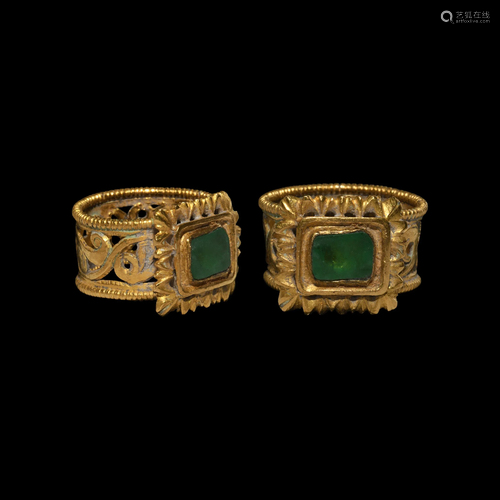 Byzantine Gold Ring with Emerald