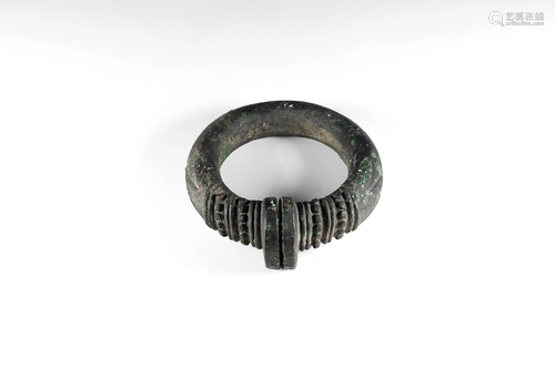 Elaborate Temple Ring Bracelet