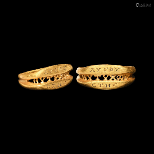 Important Roman Double Bezel Marriage Ring