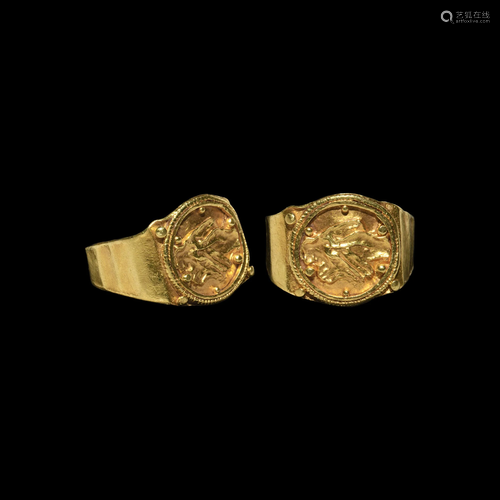 Roman Gold Wedding Ring with Clasp…