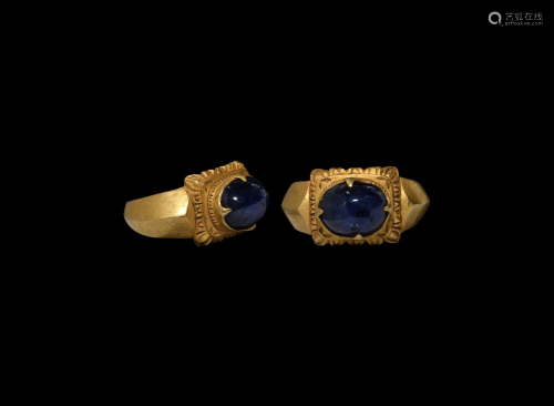 Elizabethan Gold Ring with Sapphire