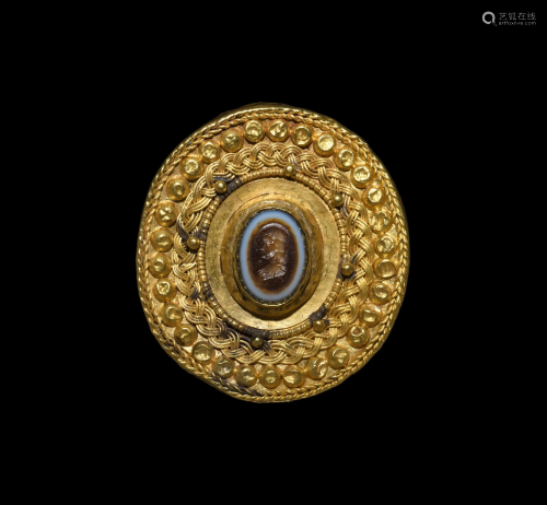 Large Roman Gold Brooch with Apollo Gemst…