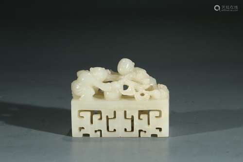 A CHINESE WHITE JADE 'CHILDREN' PAPER WEIGHT