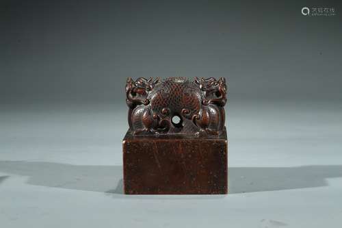 A CHINESE SANDALWOOD CARVED 'DRAGON' SEAL