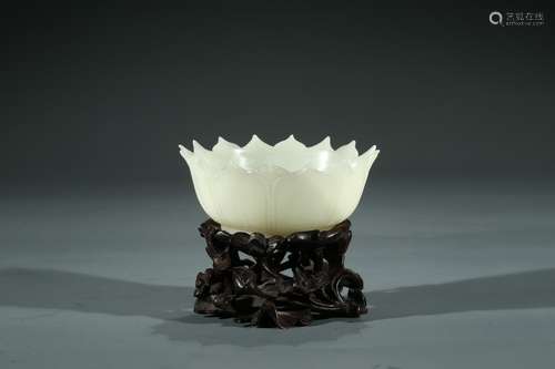 A CHINESE WHITE JADE LOTUS BOWL WITH STAND