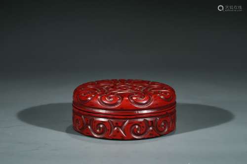 A CHINESE TIXI CINNABAR LACQUER BOX AND COVER