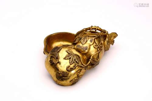 A CHINESE GILT-BRONZE 'DOUBLE GOURD' BOX AND COVER