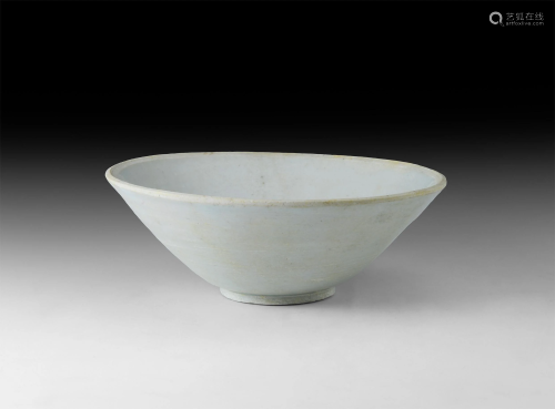 Chinese Song Dish with Linear Decoration