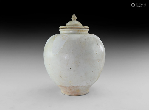 Chinese Tang Glazed Whiteware Jar