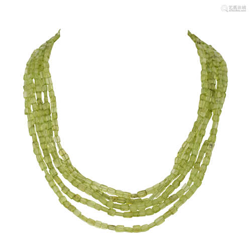 Collier aus Peridot 5-reihigund Schmuckschließe mit fac. Citrin von 11,2 ct und 2 kl. Brillanten