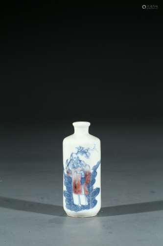 A CHINESE BLUE AND WHITE UNDERGLAZED RED 'IMMORTAL' SNUFF BOTTLE