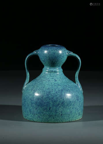 A CHINESE ROBIN'S EGG GLAZE DOUBLE GOURD VASE