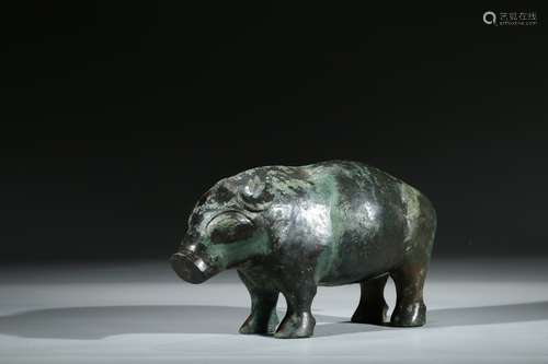 AN ARCHAIC BRONZE FIGURE OF STANDING PIG