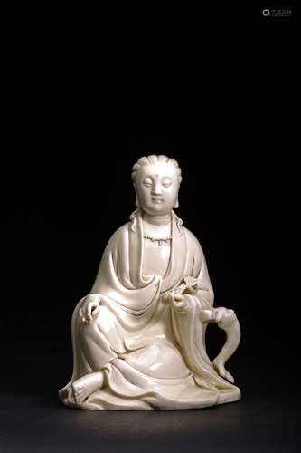 A DEHUA BLANC DE CHINE 'GUANYIN' FIGURE