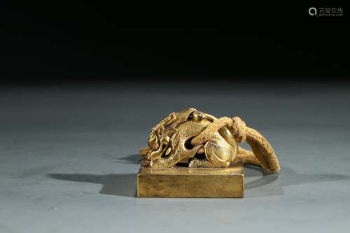 A GILT BRONZE 'MYTHICAL BEAST' SEAL