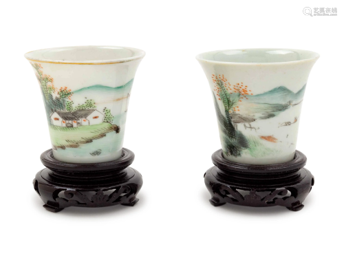 Sixteen Famille Rose Porcelain Covered Tea Bowls