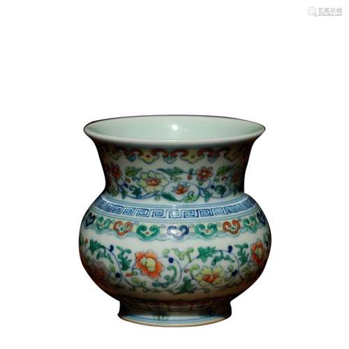 A Chinese Dou-Cai Glazed Porcelain Pot