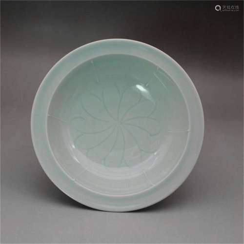A Chinese Celadon Glazed Porcelain Plate