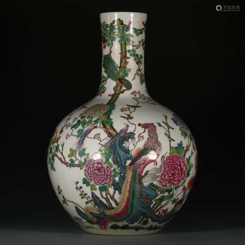 A Chinese Famille-Rose Porcelain Vase