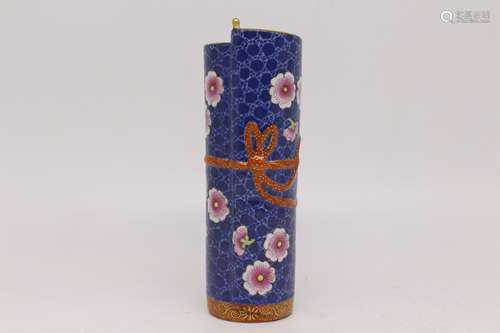 A Chinese Famille-Rose Porcelain Incense Holder