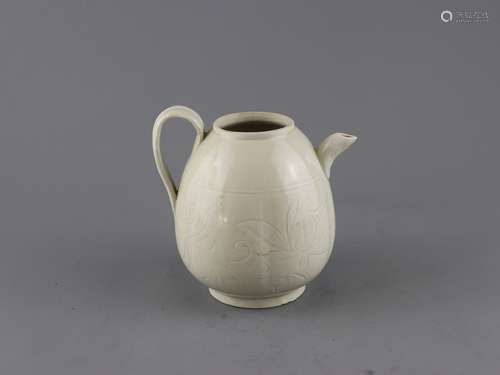 A Chinese Porcelain Teapot