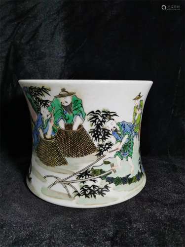 A Chinese Wu-Cai Glazed Porcelain Brush Pot