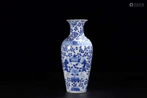 A BLUE AND WHITE VASE